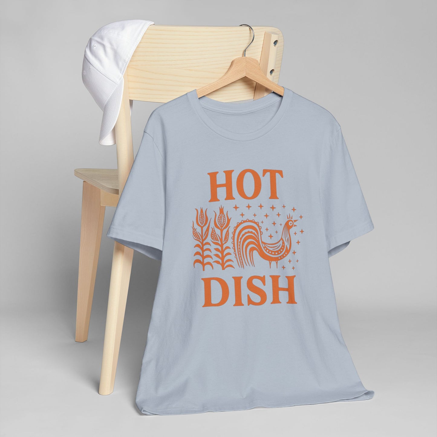 Hot Dish Rooster T-Shirt | Retro Farmhouse Comfort Food Design, Thanksgiving t-shirt Vintage