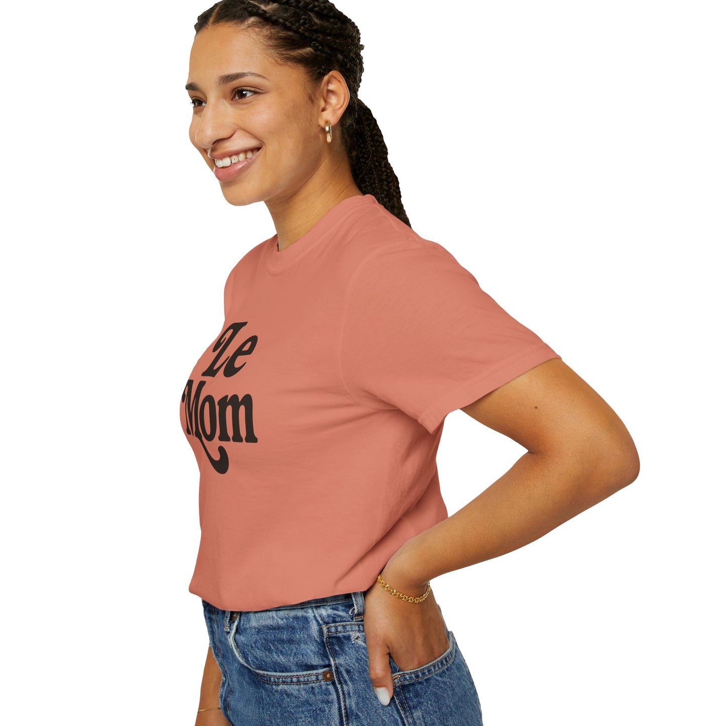 Le Mom T-Shirt | Retro Script Mom Tee, Mother's Day Shirt, Comfort Colors