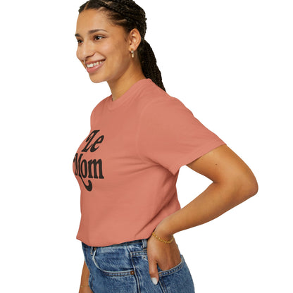 Le Mom T-Shirt | Retro Script Mom Tee, Mother's Day Shirt, Comfort Colors
