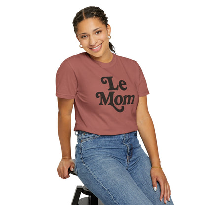 Le Mom T-Shirt | Retro Script Mom Tee, Mother's Day Shirt, Comfort Colors