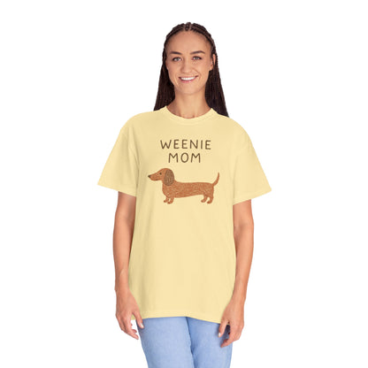 Weenie Mom Dachshund Shirt | Dachshund Mom Tee Comfort Colors T-shirt Weiner dog
