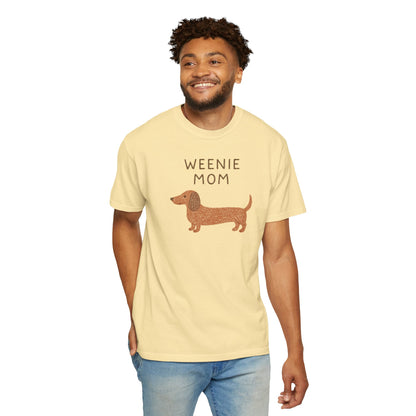 Weenie Mom Dachshund Shirt | Dachshund Mom Tee Comfort Colors T-shirt Weiner dog